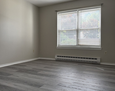 71 Wellington Drive - Photo Thumbnail 10