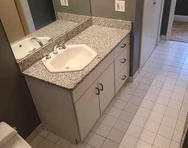 925 Dunbar Hill Road - Photo Thumbnail 36