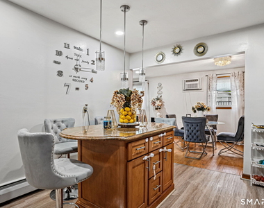 7 Newport Drive - Photo Thumbnail 11