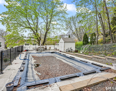 7 Newport Drive - Photo Thumbnail 29