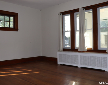 60 Nesbit Avenue - Photo Thumbnail 2