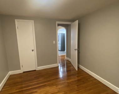 214 Columbia Street - Photo Thumbnail 25