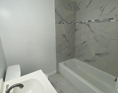 214 Columbia Street - Photo Thumbnail 14
