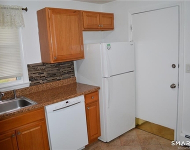 8 Brickyard Road - Photo Thumbnail 3