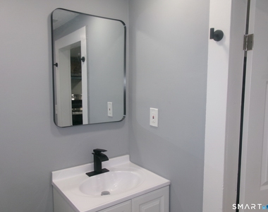 188 Hemingway Avenue - Photo Thumbnail 7