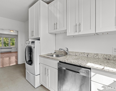 6 Highland Street - Photo Thumbnail 14