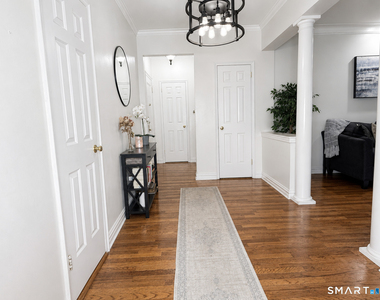 70 Strawberry Hill Avenue - Photo Thumbnail 6