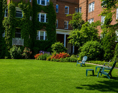 70 Strawberry Hill Avenue - Photo Thumbnail 13