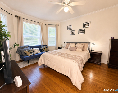 70 Strawberry Hill Avenue - Photo Thumbnail 7