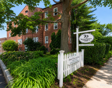70 Strawberry Hill Avenue - Photo Thumbnail 14