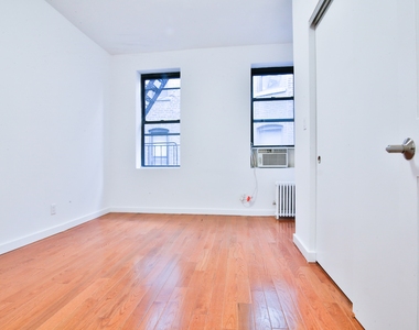 703 9th Avenue - Photo Thumbnail 5