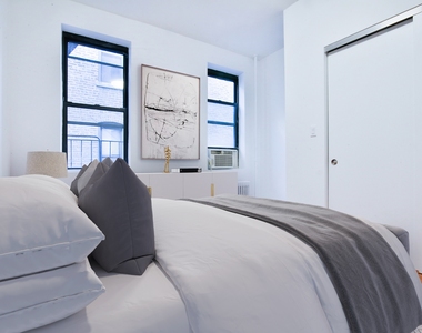 703 9th Avenue - Photo Thumbnail 3