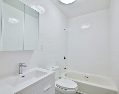 703 9th Avenue - Photo Thumbnail 6