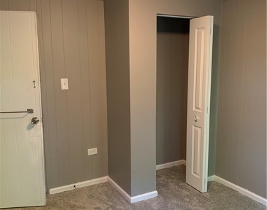 160 Hazelwood Ave - Photo Thumbnail 12