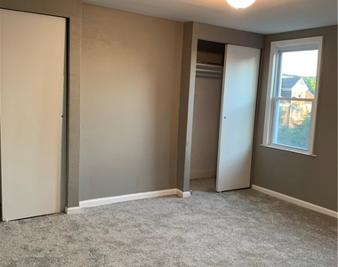 160 Hazelwood Ave - Photo Thumbnail 21