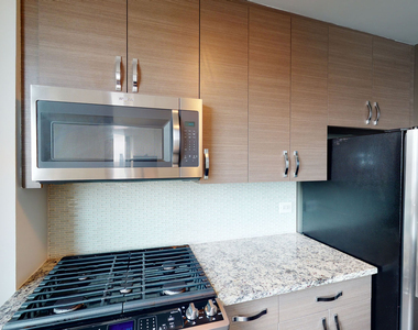 401 E 34th St - Photo Thumbnail 4