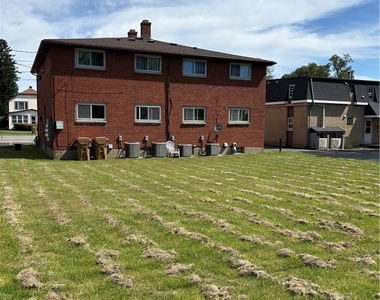 1025 George Urban Boulevard - Photo Thumbnail 27