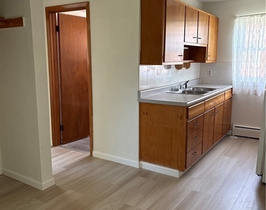 1025 George Urban Boulevard - Photo Thumbnail 15