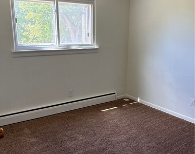 1025 George Urban Boulevard - Photo Thumbnail 18