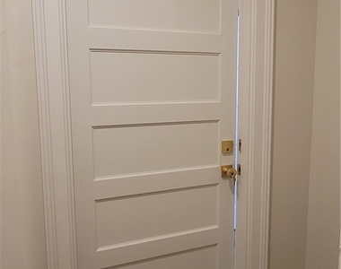 884 Main Street - Photo Thumbnail 5