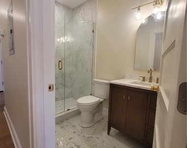884 Main Street - Photo Thumbnail 10