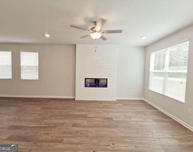 154 Green Love Lane - Photo Thumbnail 5