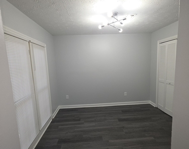 6702 Chupp Road - Photo Thumbnail 4