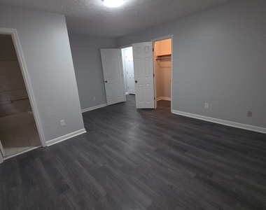 6702 Chupp Road - Photo Thumbnail 9