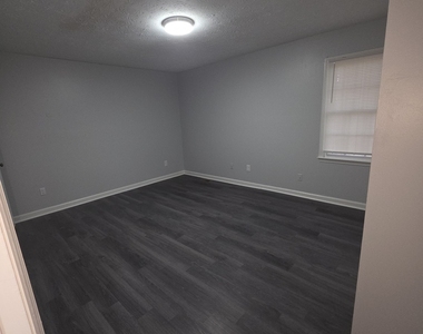 6702 Chupp Road - Photo Thumbnail 10