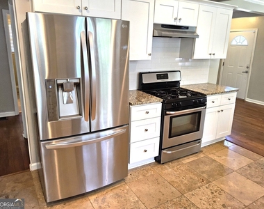 740 Pasley Avenue Se - Photo Thumbnail 3