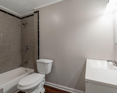 6414 E Shadow Rock Drive - Photo Thumbnail 7