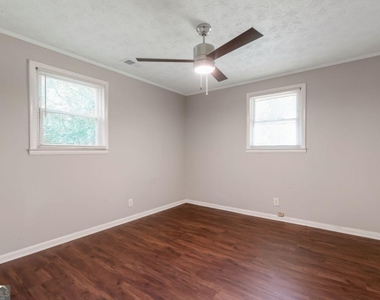 6414 E Shadow Rock Drive - Photo Thumbnail 8
