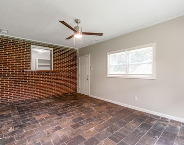 6414 E Shadow Rock Drive - Photo Thumbnail 13