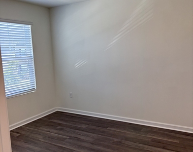222 Coastal Drive - Photo Thumbnail 5