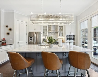 805 Corduroy Lane - Photo Thumbnail 11