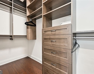 805 Corduroy Lane - Photo Thumbnail 24