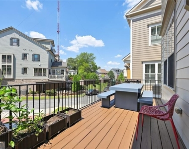 805 Corduroy Lane - Photo Thumbnail 19