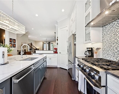 805 Corduroy Lane - Photo Thumbnail 13