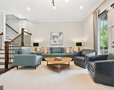 805 Corduroy Lane - Photo Thumbnail 2