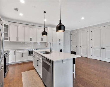 6890 Peachtree Dunwo Road - Photo Thumbnail 8