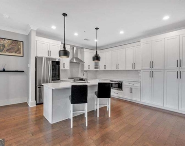 6890 Peachtree Dunwo Road - Photo Thumbnail 5