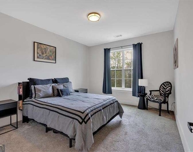 6890 Peachtree Dunwo Road - Photo Thumbnail 12