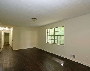4215 Fawn Lane - Photo Thumbnail 11