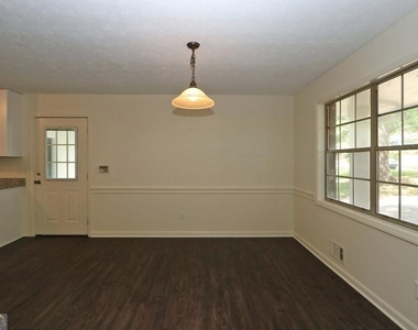 4215 Fawn Lane - Photo Thumbnail 9