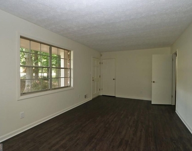 4215 Fawn Lane - Photo Thumbnail 5