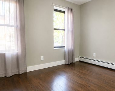 165 Covert Street - Photo Thumbnail 8