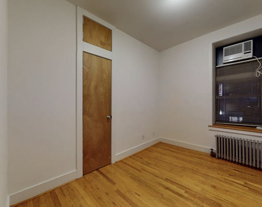 129 East 97th Street - Photo Thumbnail 4