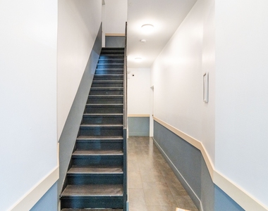 810 Macon Street - Photo Thumbnail 9