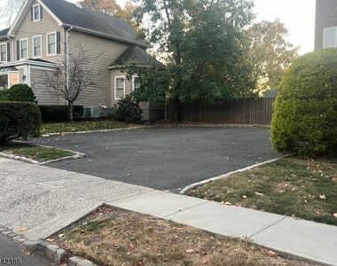 169 Mountain Ave - Photo Thumbnail 1