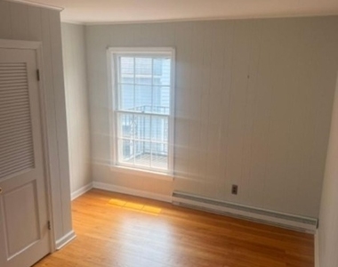 169 Mountain Ave - Photo Thumbnail 12